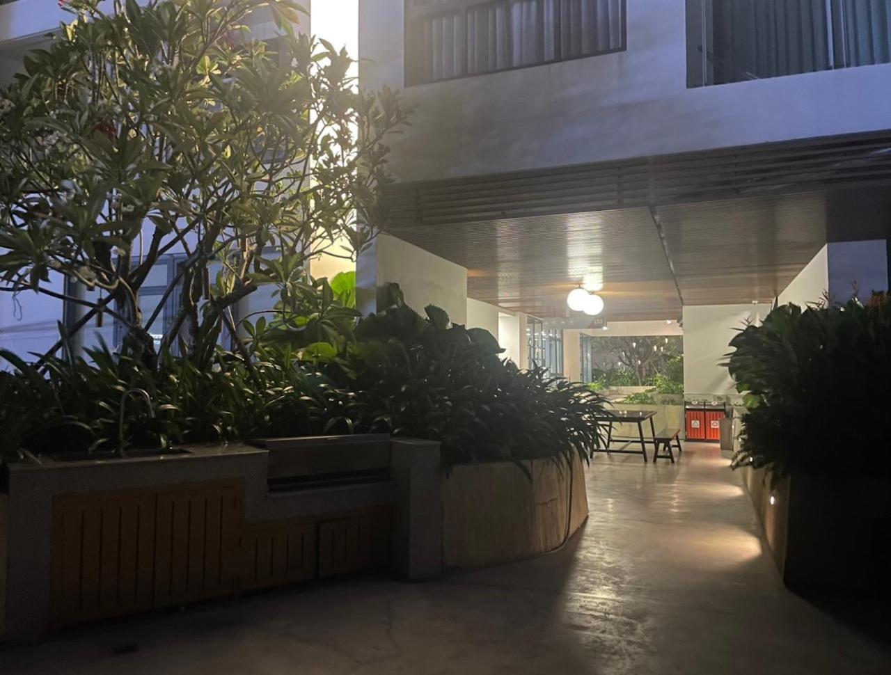 Compass One Building - Luxury Apartments Ap Phu Tho Exterior photo